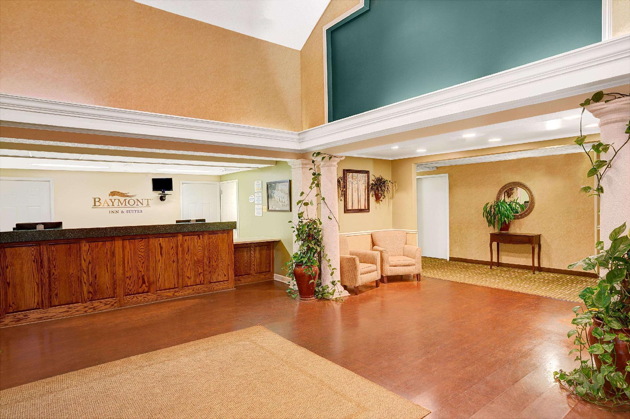 Baymont By Wyndham Jacksonville/Butler Blvd Exterior foto