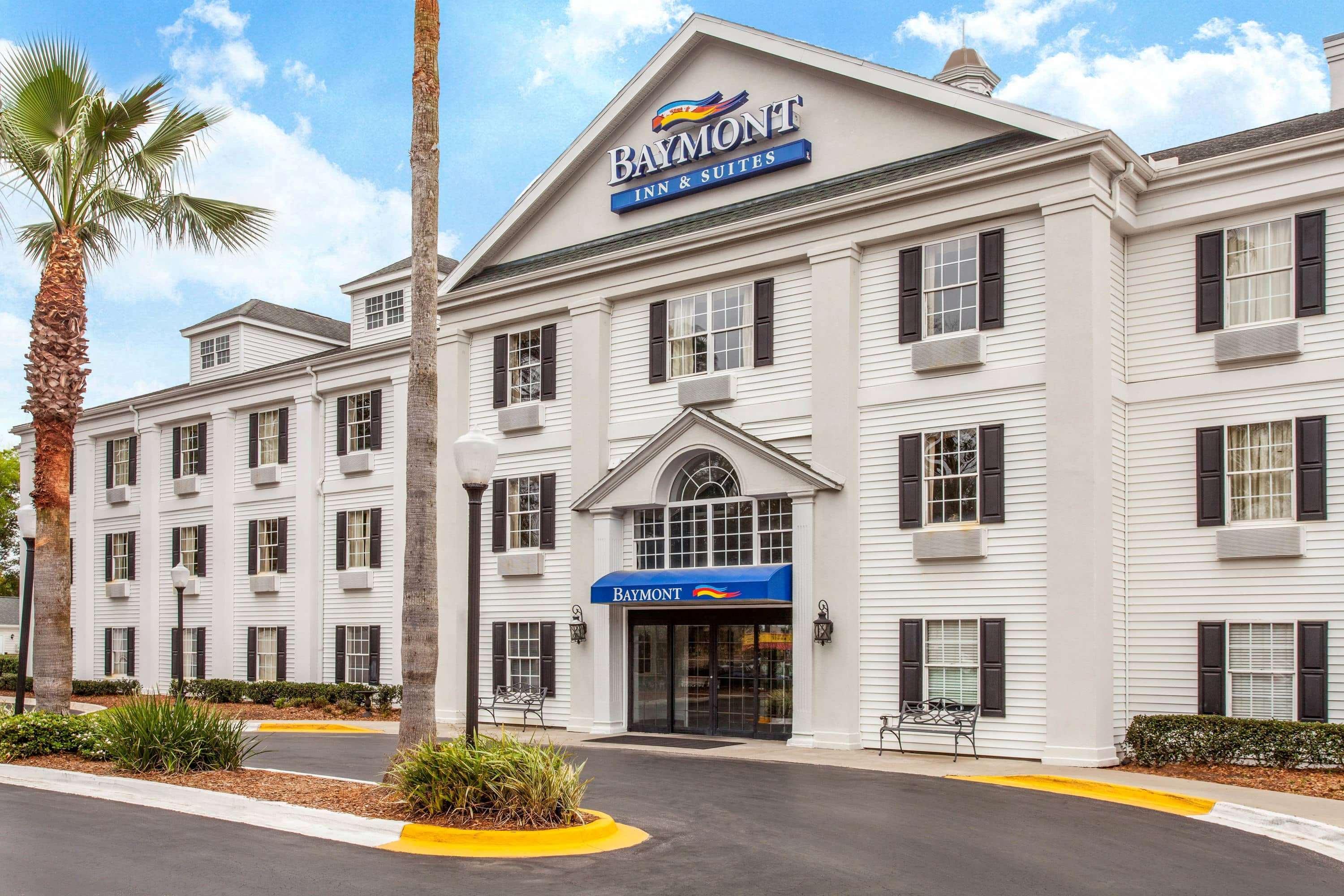 Baymont By Wyndham Jacksonville/Butler Blvd Exterior foto